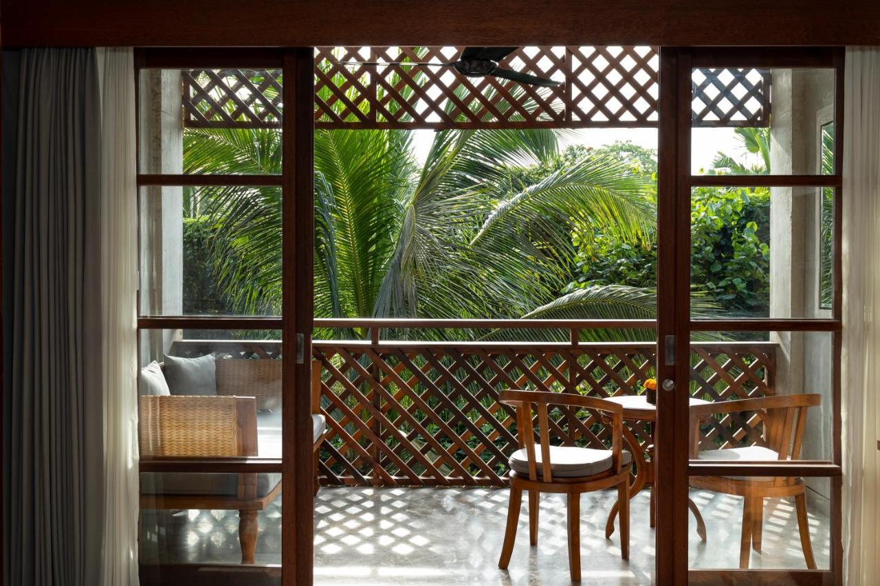 Adiwana Bisma Hotell Ubud Exteriör bild A view of the garden from a room at the hotel