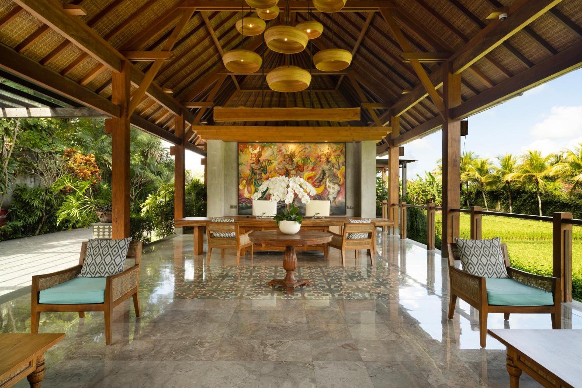 Adiwana Bisma Hotell Ubud Exteriör bild The lobby of the Four Seasons Resort